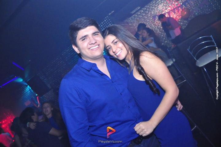 Foto 23 de PISO V - Sábado 3 de Mayo de 2017 en Bar Piso V Bucaramanga, Bucaramanga