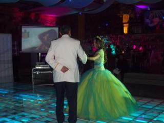 Foto 3 de Los 15 de Mapis Gomez en Los 15 de Mapis Gomez