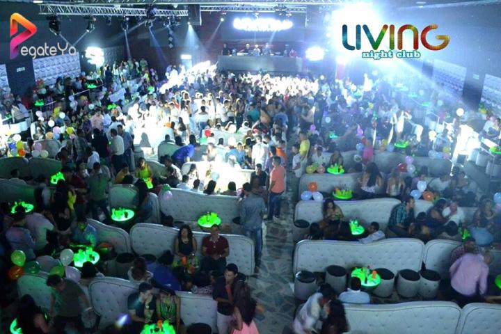 Foto 17 de Living Night Club - 2do fds Abril 2016 en Living Night Club, Cali