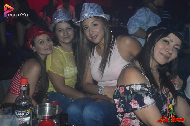 Foto 35 de La Lora - 3er Fds Febrero 2017 en La Lora Bar, Cali
