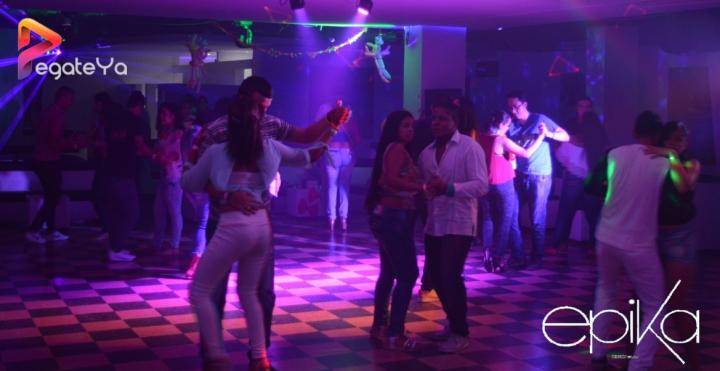Foto 42 de Epika Night Club - 4to FDS Enero 2016 en Epika Night Club, Cali