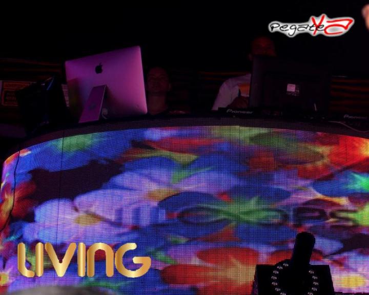 Foto 38 de Living Night Club - Oct 4 en Living Night Club, Cali