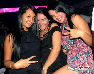 Foto 25 de Julio 27 del 2013 en Living Night Club, Cali