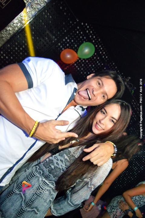 Foto 199 de Piso V - Sabado 9 abril de 2016 en Bar Piso V Bucaramanga, Bucaramanga