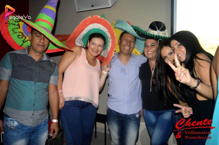Foto 4 de Chente - 5to FDS Abril 2016 en CHENTE Vallenatos y Rancheras, Cali