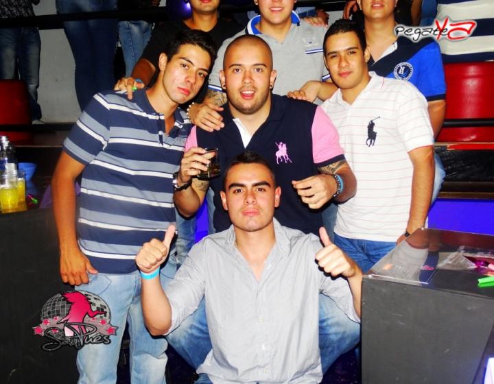 Foto 19 de Sampues - 3er FS Octubre en Discoteca Sam Pues Medellin, Medellín
