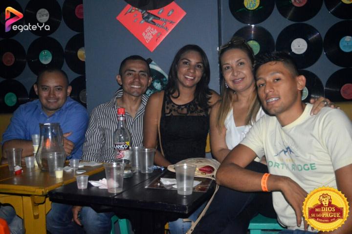 Foto 43 de Mi Dios Se LO Pague - 5to Fds Abril 2016 en Fonda Mi Dios Se Lo Pague, Cali