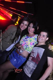 Foto 62 de Bar BLING 12 de abril de 2014 en Bar Bling Bucaramanga, Bucaramanga