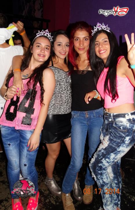 Foto 6 de Sam Puès Bar - Agosto 17 en Discoteca Sam Pues Medellin, Medellín