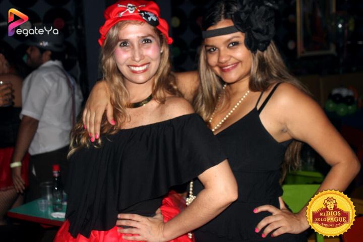 Foto 59 de Mi Dios Se Lo Pague - Halloween 2015 en Fonda Mi Dios Se Lo Pague, Cali