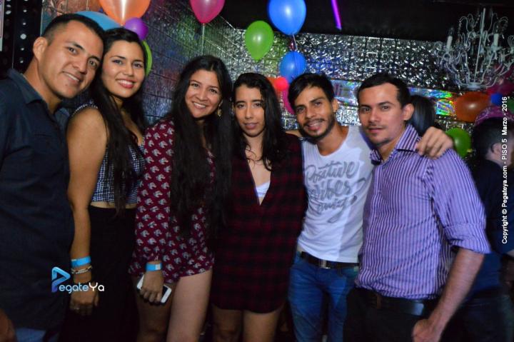 Foto 37 de PISO V - 12 marzo 2016 en Bar Piso V Bucaramanga, Bucaramanga