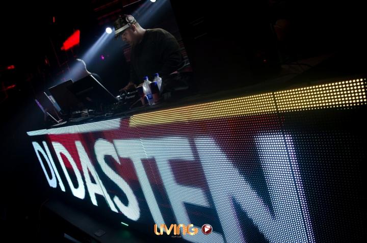 Foto 2 de Living - 4to Fds Enero 2017 en Living Night Club, Cali