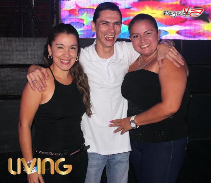 Foto 39 de Living Night Club - Oct 4 en Living Night Club, Cali
