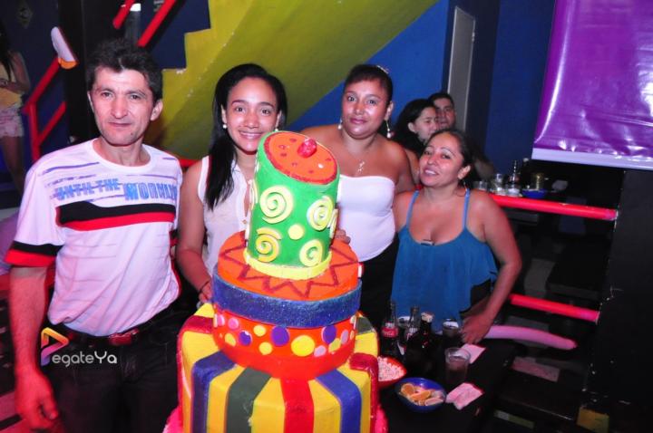 Foto 11 de El manicomio sábado 18 de abril 2015 en Discoteca El Manicomio Bucaramanga, Bucaramanga