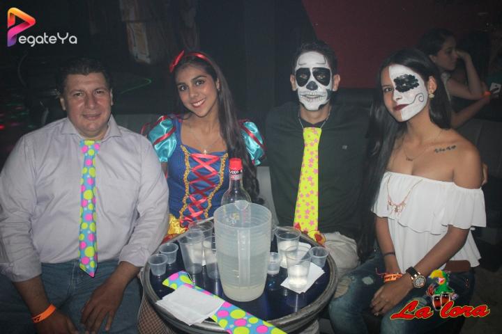 Foto 15 de La lora Bar - Hallowen 2016 en La Lora Bar, Cali