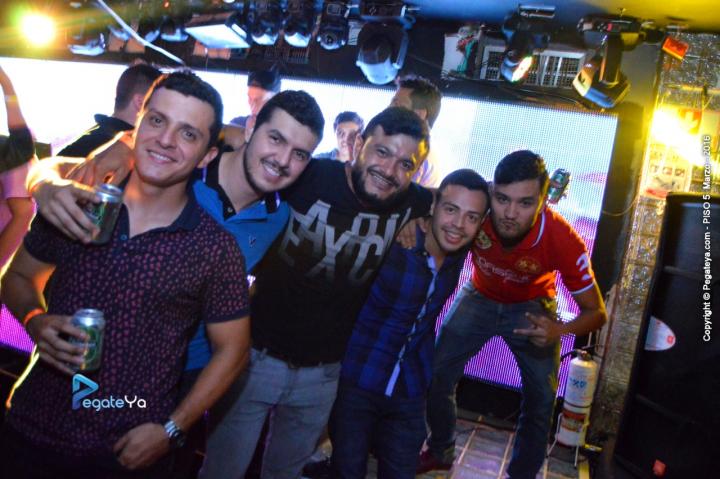 Foto 101 de PISO V - 12 marzo 2016 en Bar Piso V Bucaramanga, Bucaramanga