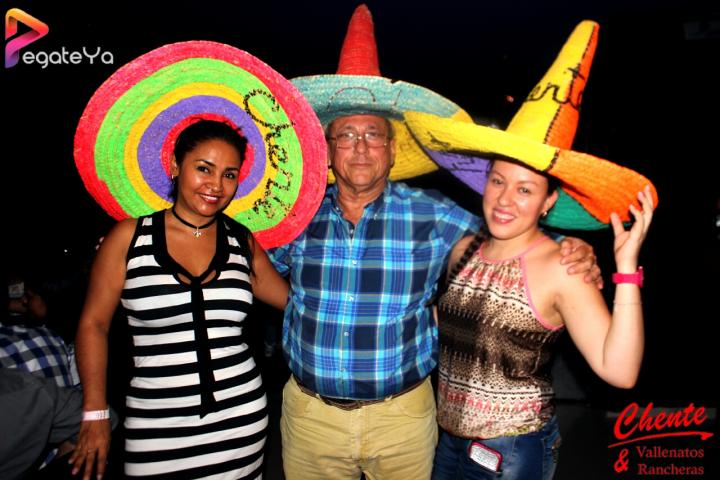 Foto 12 de Chente - 1er FDS Julio 2016 en CHENTE Vallenatos y Rancheras, Cali