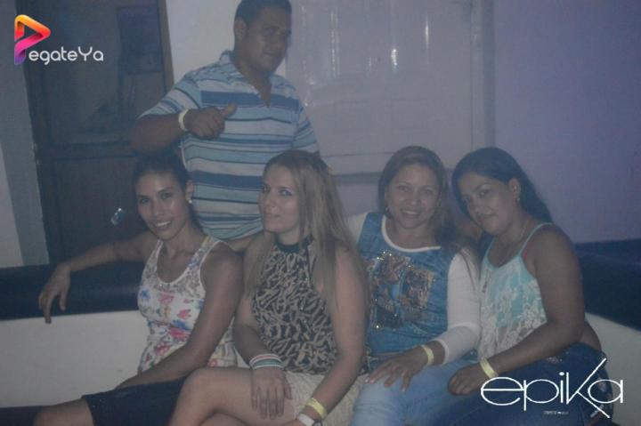 Foto 14 de Epika - 3er FDS Dic. 2015 en Epika Night Club, Cali