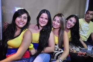 Foto 43 de Partido Colombia vs Ecuador en La Sala Club, Bucaramanga
