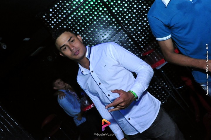 Foto 17 de PISO V - sábado 2 de sep 2017 en Bar Piso V Bucaramanga, Bucaramanga