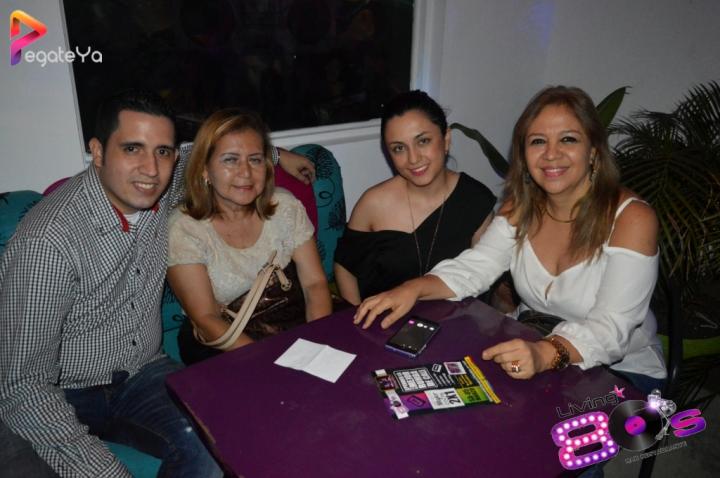 Foto 6 de Living 80´s - Inauguración en Living 80´s, Cali