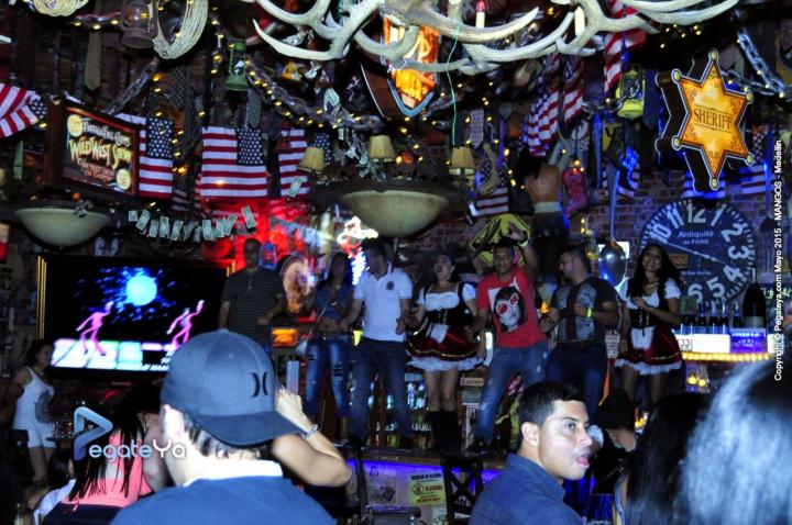 Foto 25 de Mangos Medellin - 22 -23 Mayo de 2015 en Discoteca Mangos Medellin, Medellín