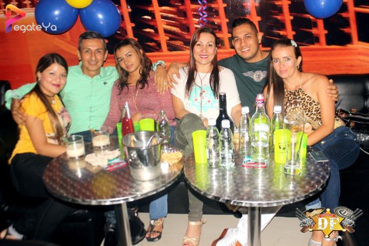 Foto 5 de El DF Club - Amor & Amistad 2016 en El DF Club Discoteca