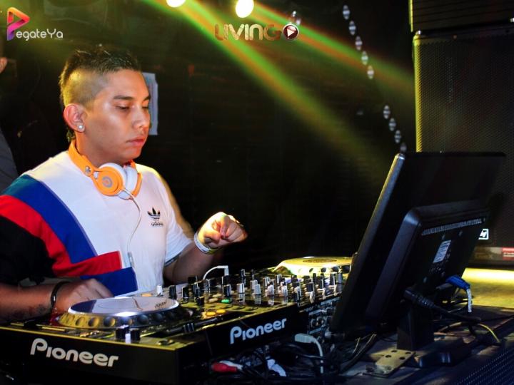 Foto 4 de Living - 4to Fds Febrero 2017 en Living Night Club, Cali