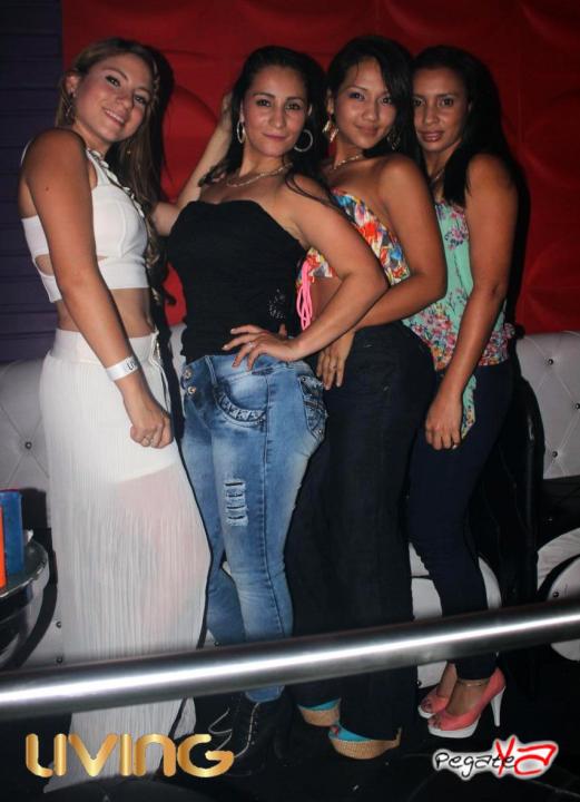 Foto 25 de Living Night Club - Oct 11 en Living Night Club, Cali