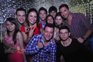 Foto 63 de Bar BLING 12 de abril de 2014 en Bar Bling Bucaramanga, Bucaramanga