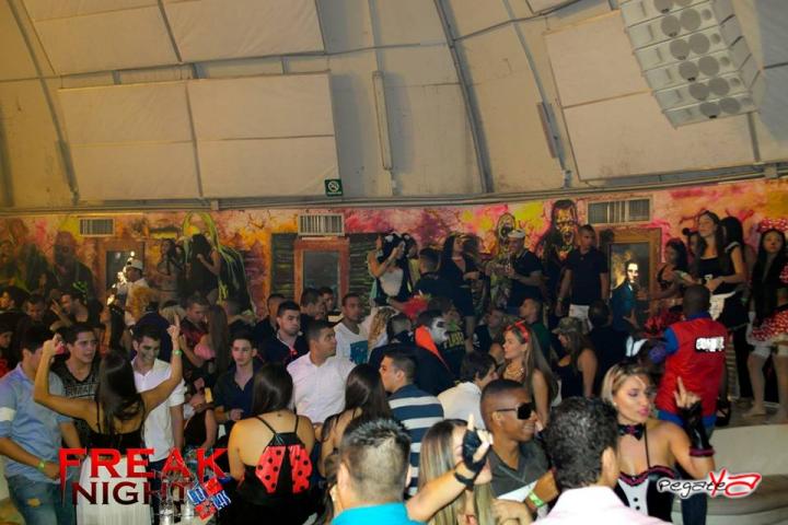 Foto 477 de Lolas - Halloween 2014 en Lolas Club Menga Cali, Cali