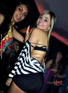 Foto 3 de Discoteca Aqua Medellin - 2 de junio en Discoteca Aqua Medellin, Medellín