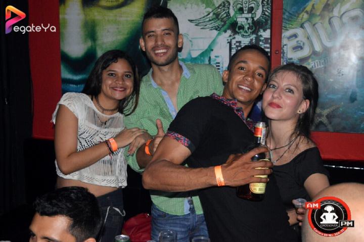Foto 25 de Ampm Bar - AMOR & AMISTAD 2016 en Am / PM Bar - Cali, Cali
