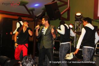 Foto 74 de Viernes 17 de Agosto de 2012 en Discoteca La Vecindad Bucaramanga, Bucaramanga