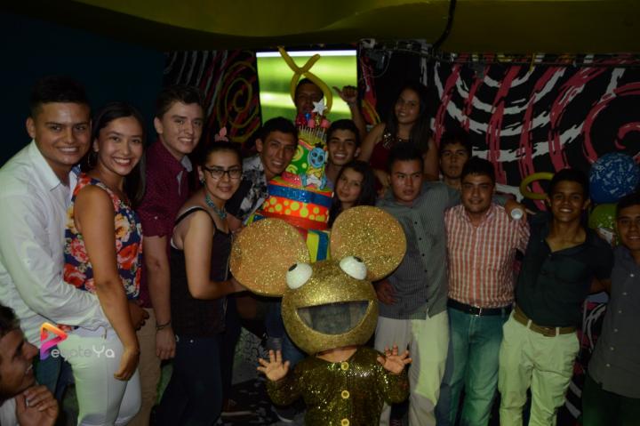 Foto 54 de El Manicomio sábado 27 de junio 2015 en Discoteca El Manicomio Bucaramanga, Bucaramanga