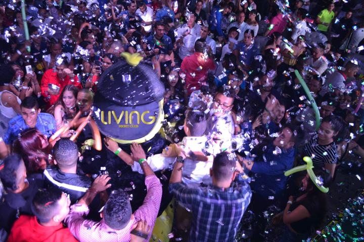 Foto 23 de Living - 2do Fds Julio 2017 en Living Night Club, Cali
