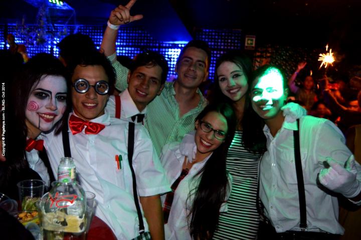 Foto 137 de Bling viernes 31 de octubre de 2014 en Bar Bling Bucaramanga, Bucaramanga