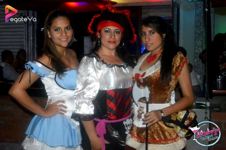 Foto 30 de Midaju - Halloween 2015 en Midaju Bar