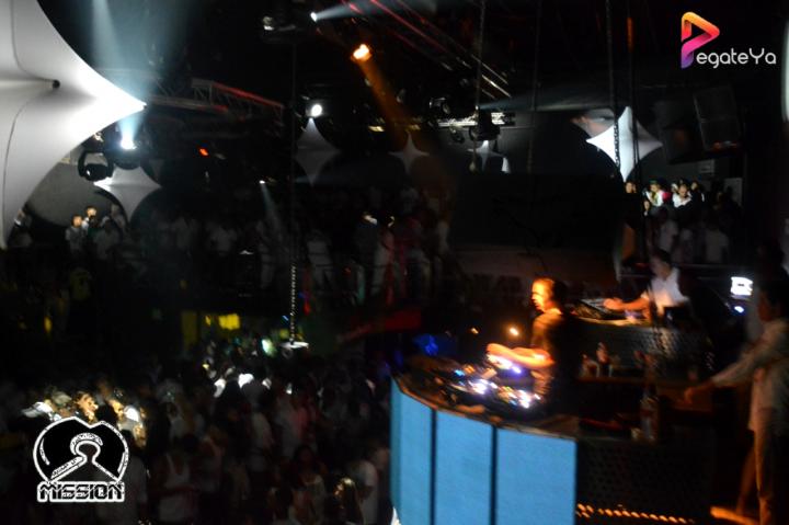 Foto 34 de 5ta Edicion Fiesta Blanca - Mission Club en Pegateya Cali, Cali