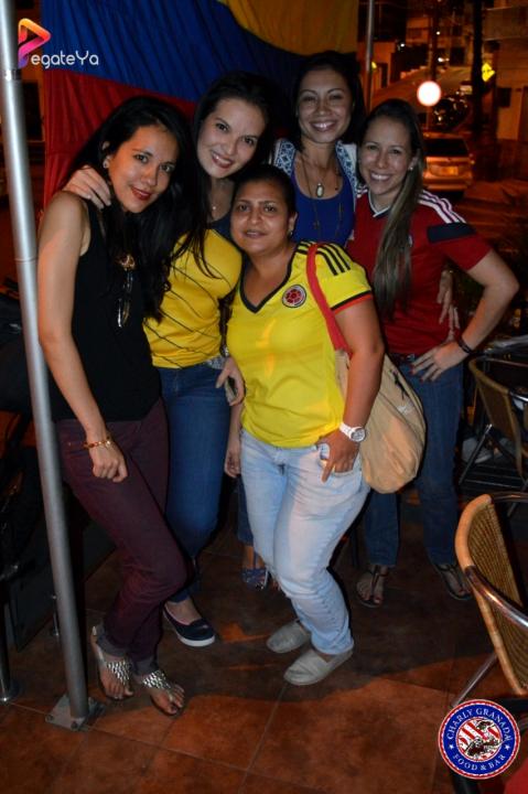 Foto 7 de Charly Granada - 4to FDS Junio 2015 en Charly, Cali