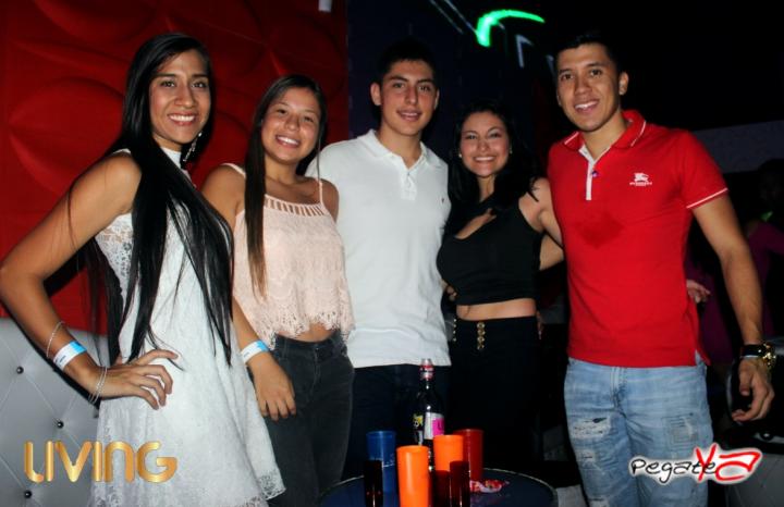 Foto 17 de Living - Dic 6 del 2014 en Living Night Club, Cali