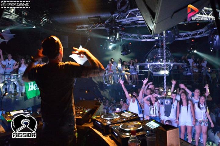 Foto 98 de 5ta Edicion Fiesta Blanca - Mission Club en Pegateya Cali, Cali
