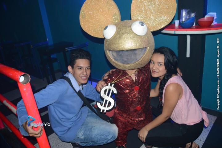 Foto 12 de El Manicomio sábado 29 de agosto 2015 en Discoteca El Manicomio Bucaramanga, Bucaramanga