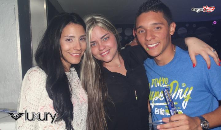 Foto 21 de Luxury - 5to FDS de Nov 2014 en Discoteca Luxury Medellin, Medellín
