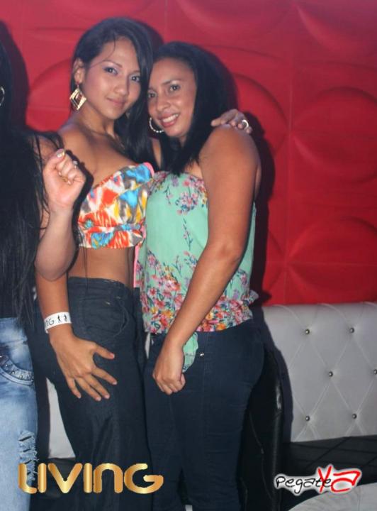 Foto 26 de Living Night Club - Oct 11 en Living Night Club, Cali