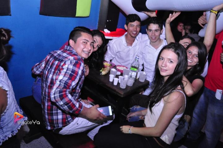 Foto 36 de El Manicomio sábado 25 de abril 2015 en Discoteca El Manicomio Bucaramanga, Bucaramanga