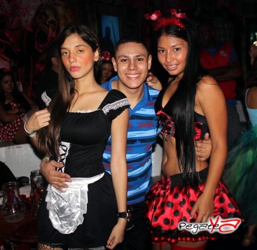 Foto 228 de Lolas - Halloween 2014 en Lolas Club Menga Cali, Cali