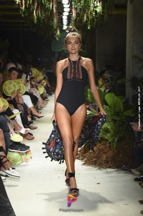 Foto 14 de Fotos Agua Bendita - Colombiamoda 2017 en Fotos Colombiamoda, Medellín