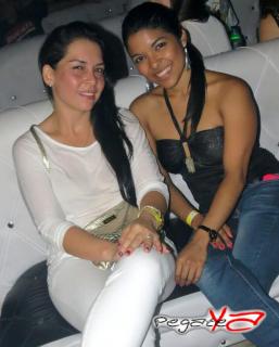Foto 10 de Septiembre 07 del 2013 en Living Night Club, Cali