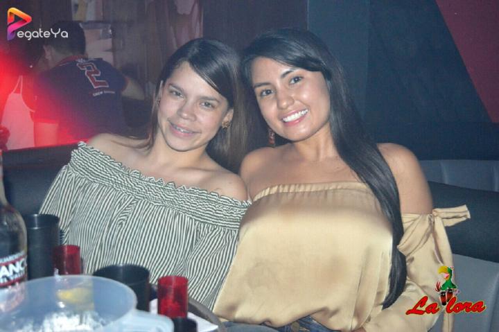 Foto 27 de La Lora - 3er Fds Abril 2017 en La Lora Bar, Cali